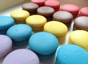 Macaron Assorted (12)